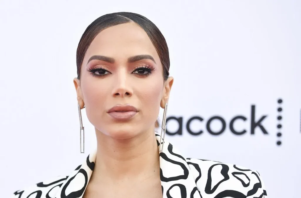 Como a Anitta Aprendeu Inglês?